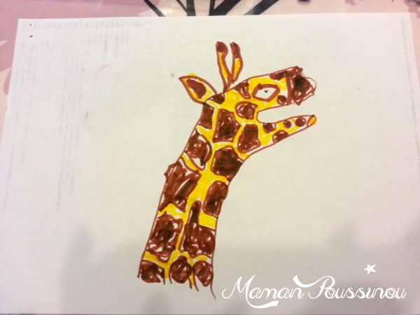 dessine-une-girafe-avec-les-mains