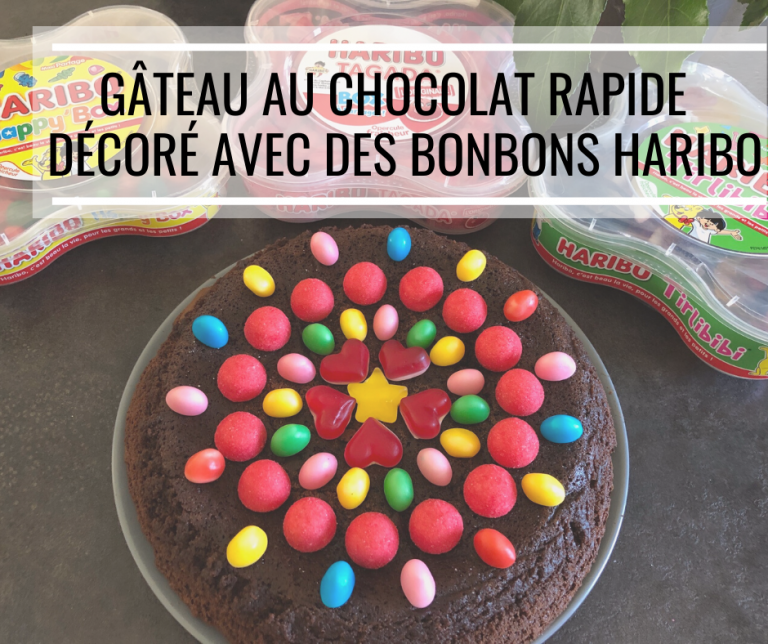 Lire la suite à propos de l’article Moelleux au chocolat rapide et facile décoré avec des bonbons Haribo – Recette